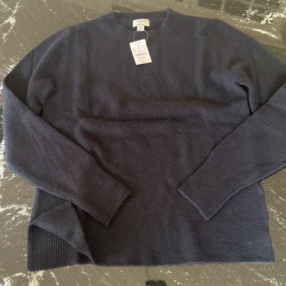 J. Crew Crewneck Sweater Extra Soft Yarn Black Small NWT Style BU223 - Picture 6 of 10